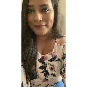 Meet your Posher, Raisa